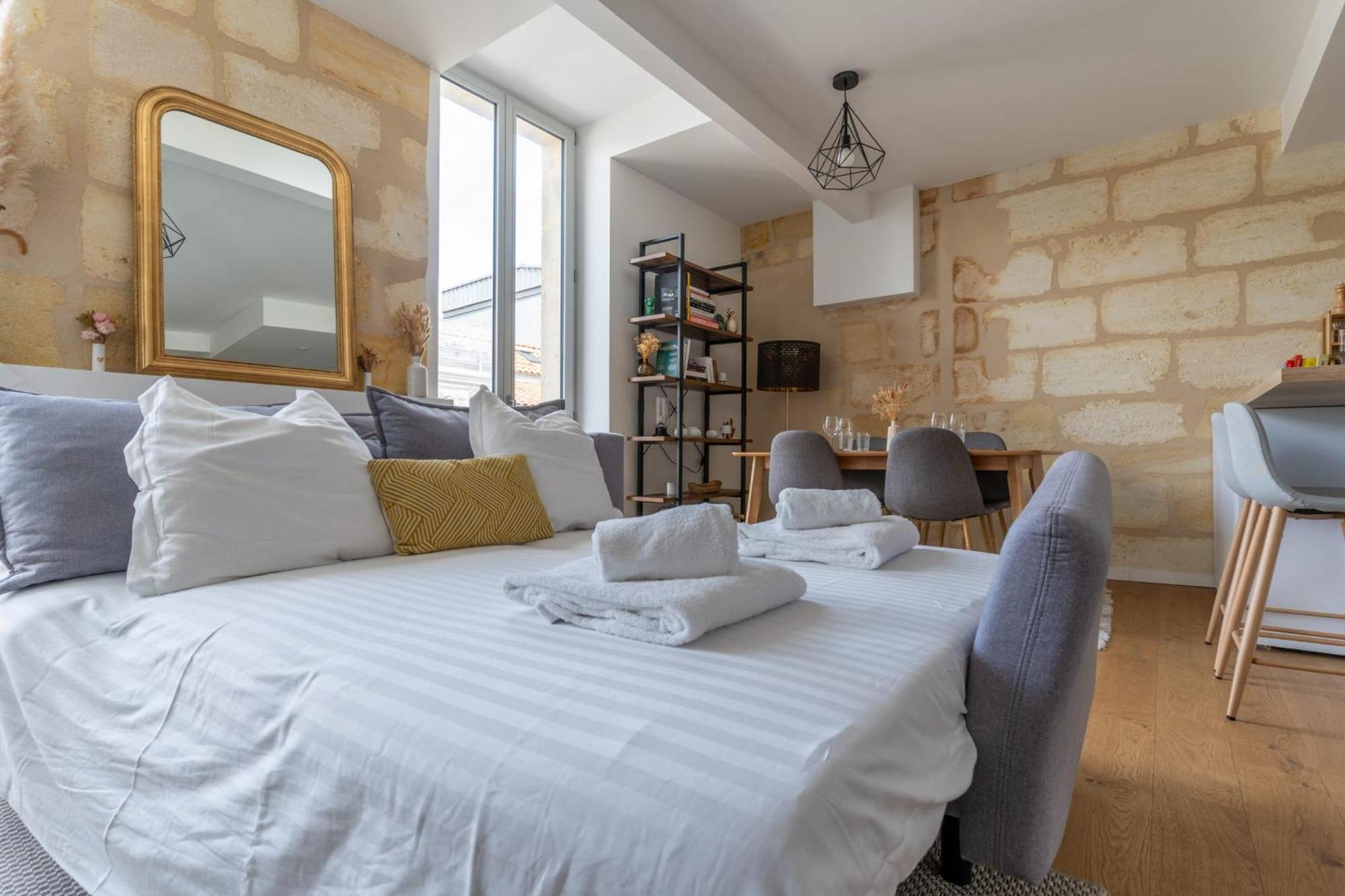 Charming Apartment In Bordeaux - Welkeys Esterno foto